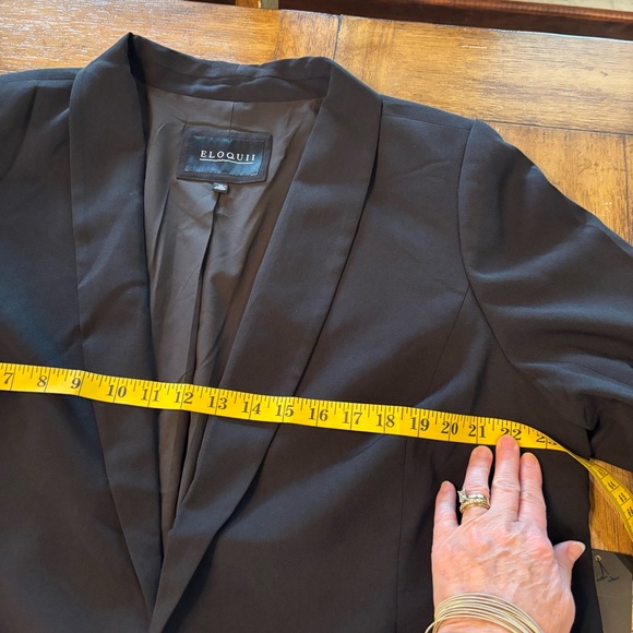 NWT Eloquii Long Essential Blazer in Black, size 20, CareerWear, Closet Staple - Picture 12 of 15